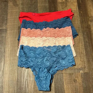 5 pair womens underwear Sm underwear brand New No tags 4 lace 1 solid lightweigh